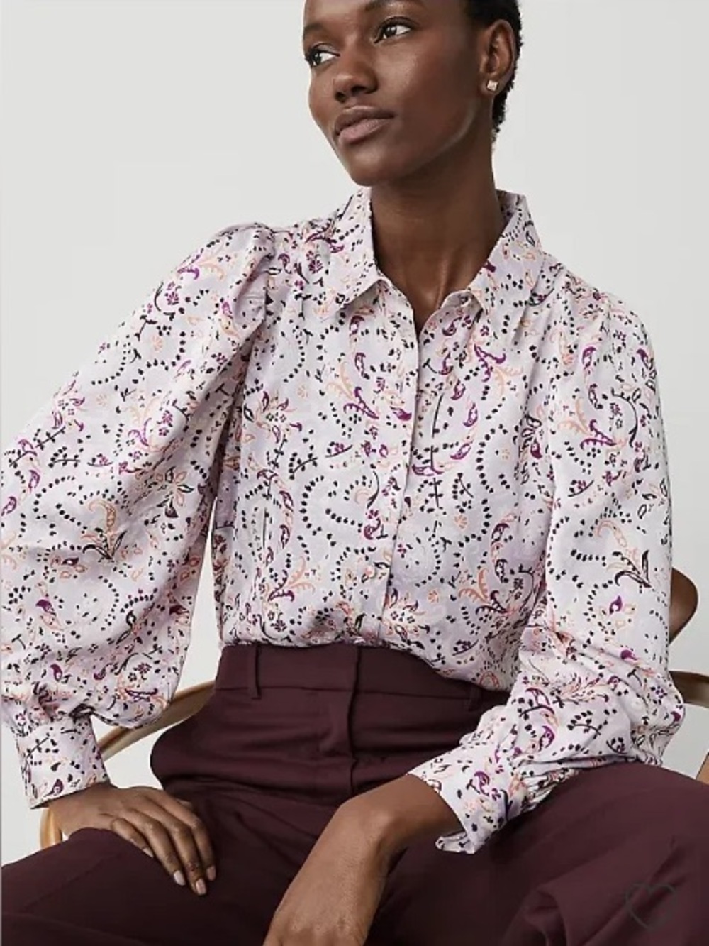 Ann Taylor light lavender paisley pattern silky puff shoulder button up blouse S